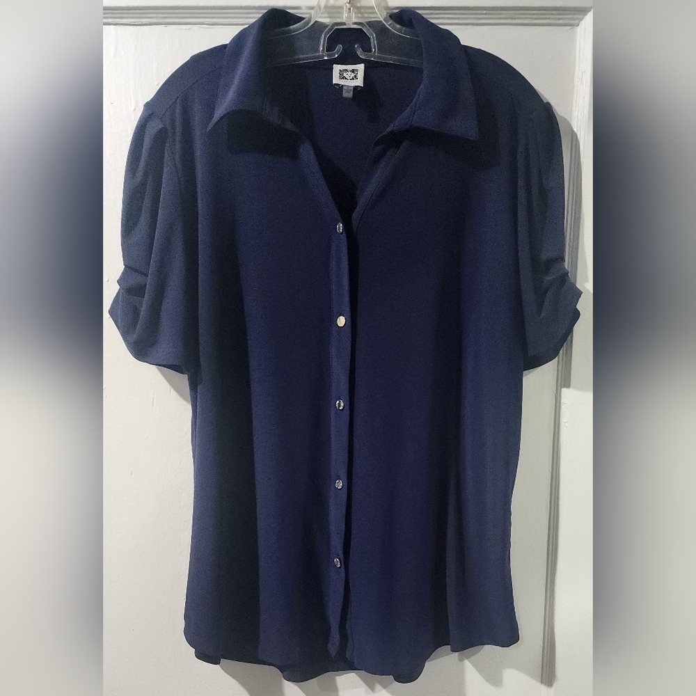 🌸Anne Klein NWOT Navy Button-Down Shirt with ruffles on sleeve🌸